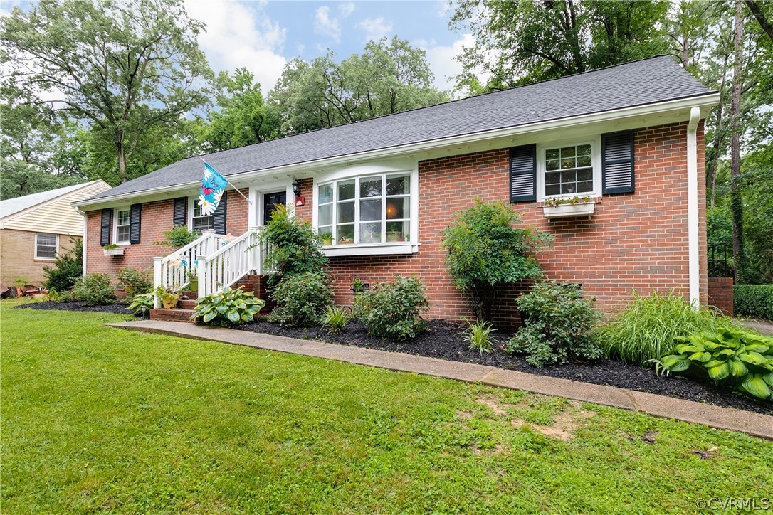 1042 Chiswick Road North Chesterfield, VA 23235 - Photo 1 of 38 Gallery Image 1