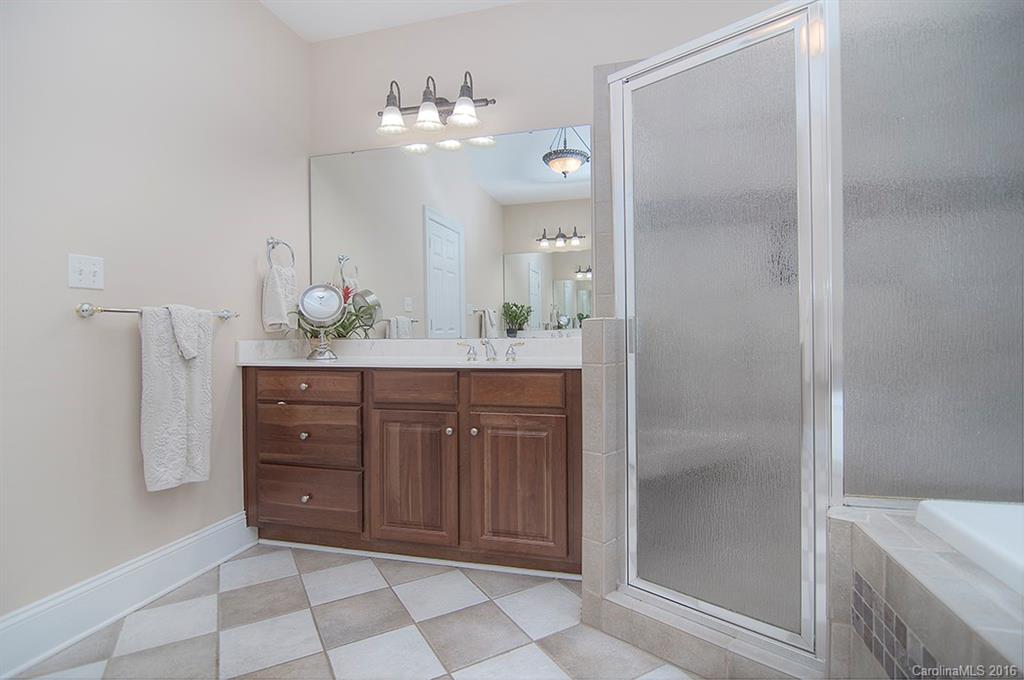 322 Hemmingway Lane Fort Mill, SC 29708 - Photo 12 of 24 Gallery Image 12