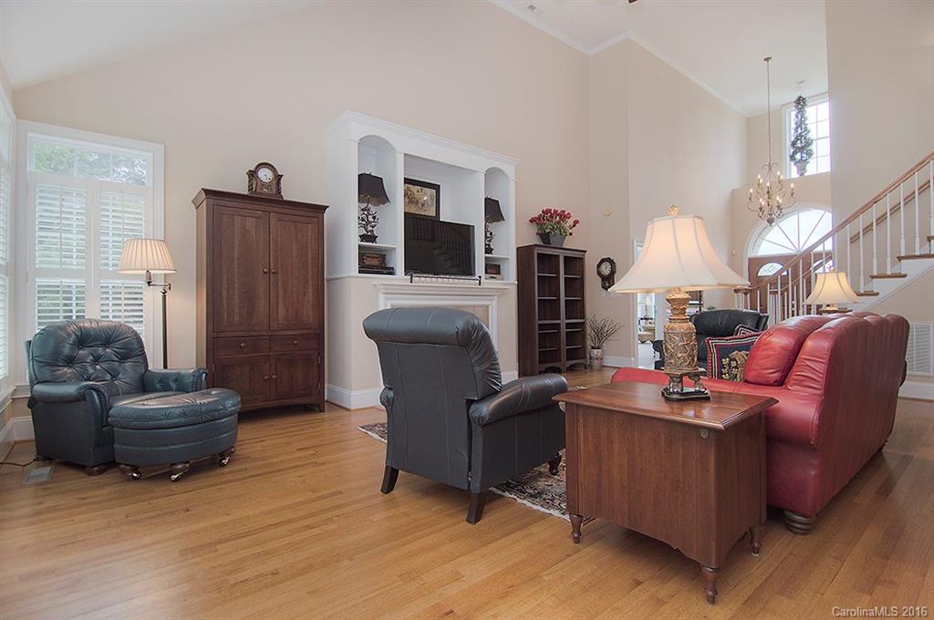 322 Hemmingway Lane Fort Mill, SC 29708 - Photo 5 of 24 Gallery Image 5