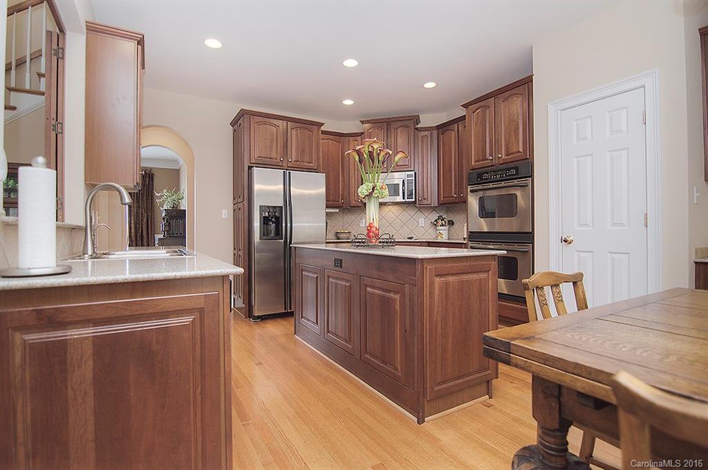 322 Hemmingway Lane Fort Mill, SC 29708 - Photo 7 of 24 Gallery Image 7