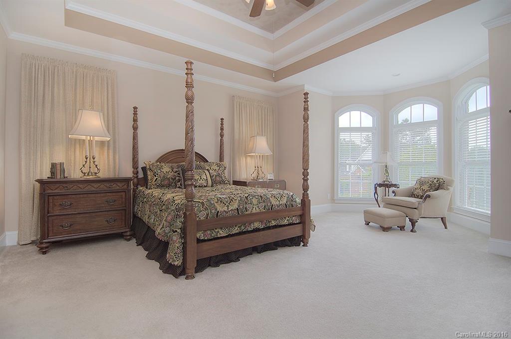 322 Hemmingway Lane Fort Mill, SC 29708 - Photo 9 of 24 Gallery Image 9