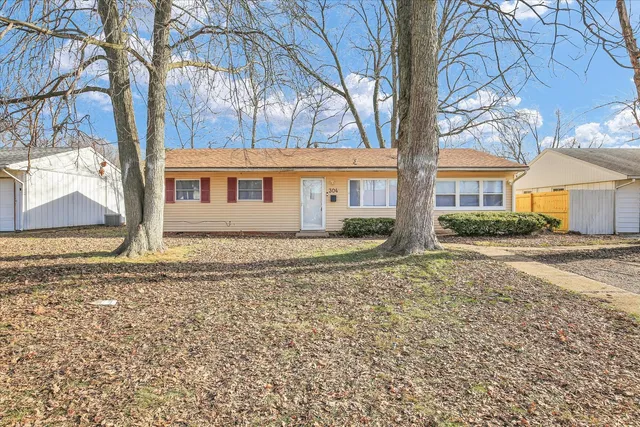 $155,000 | 304 South Dodson Drive, Urbana, IL 61802