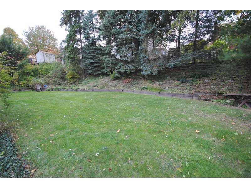 1015 Varner Road Whitehall, PA 15227 - Photo 17 of 18 Yard/Garden.