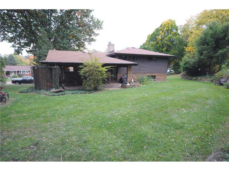 1015 Varner Road Whitehall, PA 15227 - Photo 18 of 18 Exterior Back.