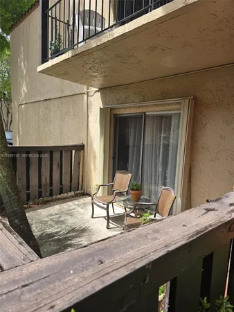 $250,000 | 10786 North Kendall Drive, Unit D5, Miami, FL 33176