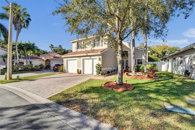 $849,000 | 5097 Southwest 34th Terrace, Hollywood, FL 33312