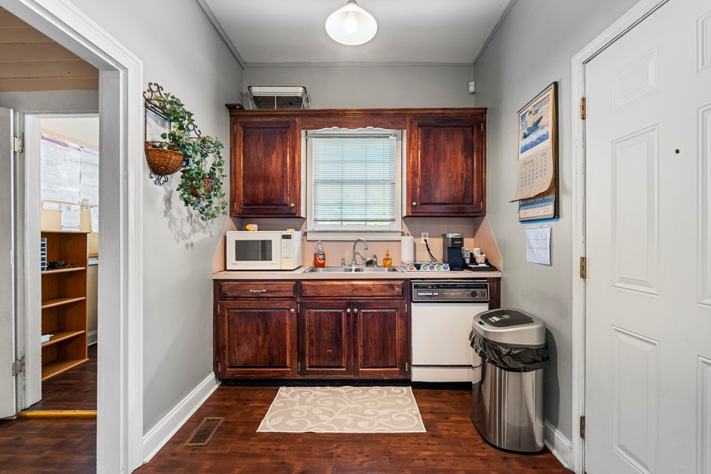 308 East 10th Street Columbus, GA 31901 - Photo 12 of 19