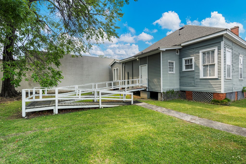 308 East 10th Street Columbus, GA 31901 - Photo 3 of 19