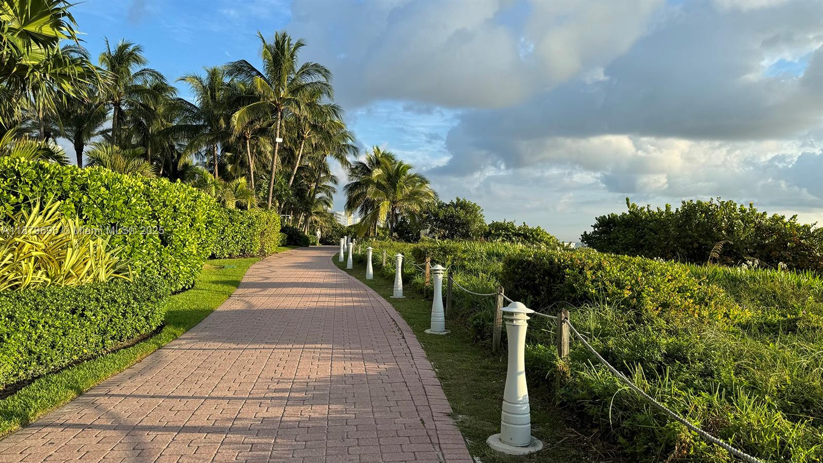 90 Alton Road, Unit 1703 Miami Beach, FL 33139 - Photo 41 of 48 a view of a pathway with a park