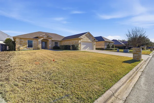 $360,000 | 127 Turkey Run, Meadowlakes, TX 78654