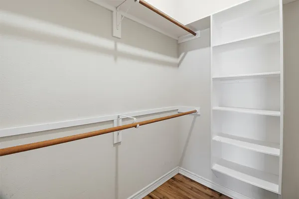 $360,000 | 127 Turkey Run, Meadowlakes, TX 78654