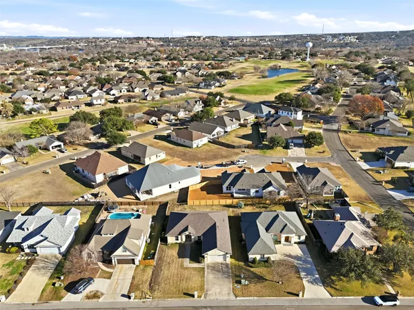 $360,000 | 127 Turkey Run, Meadowlakes, TX 78654