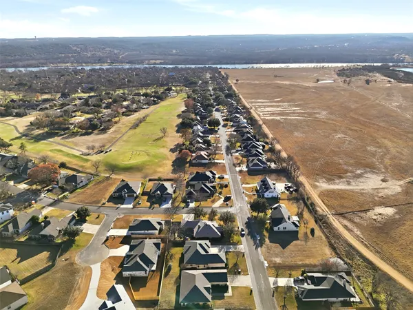 $360,000 | 127 Turkey Run, Meadowlakes, TX 78654