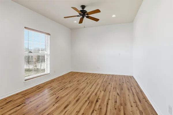 $360,000 | 127 Turkey Run, Meadowlakes, TX 78654