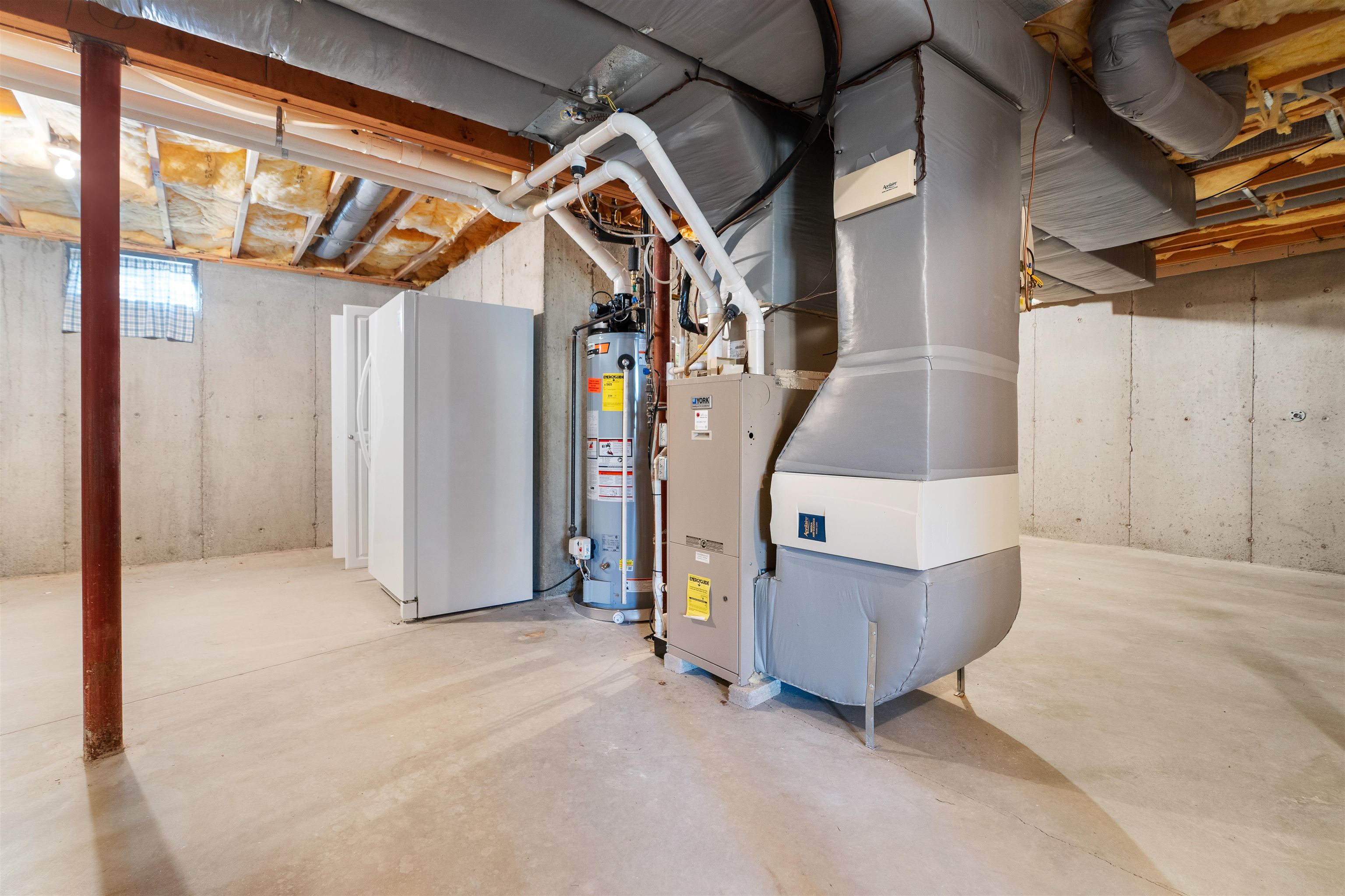 16 Pullman Drive Hollis, NH 03049 - Photo 25 of 39