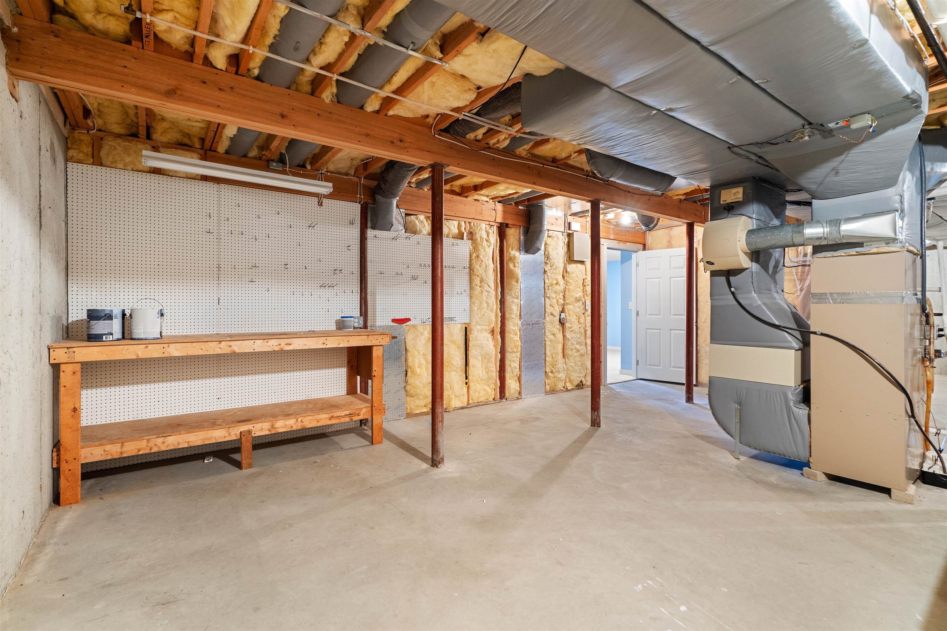 16 Pullman Drive Hollis, NH 03049 - Photo 26 of 39