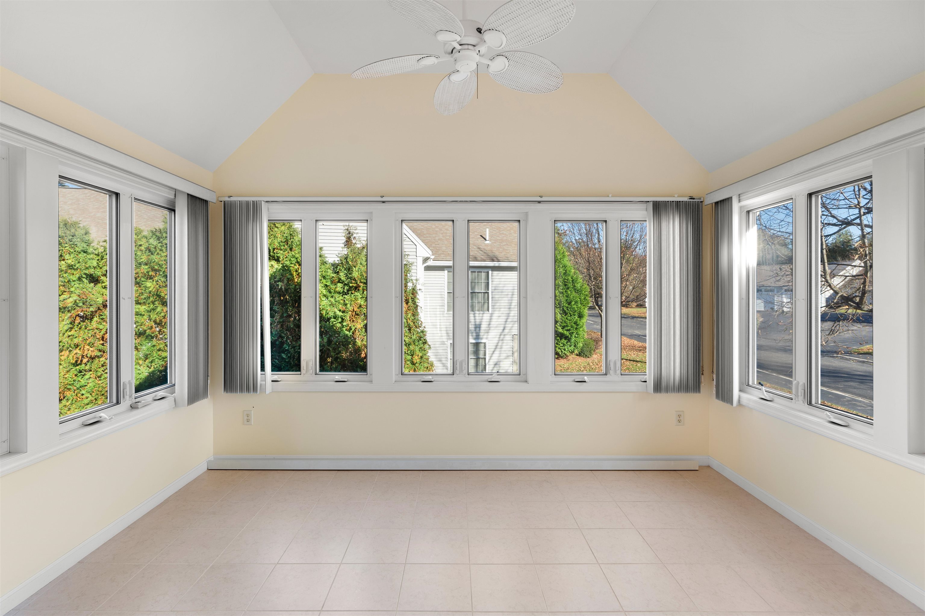 16 Pullman Drive Hollis, NH 03049 - Photo 3 of 39