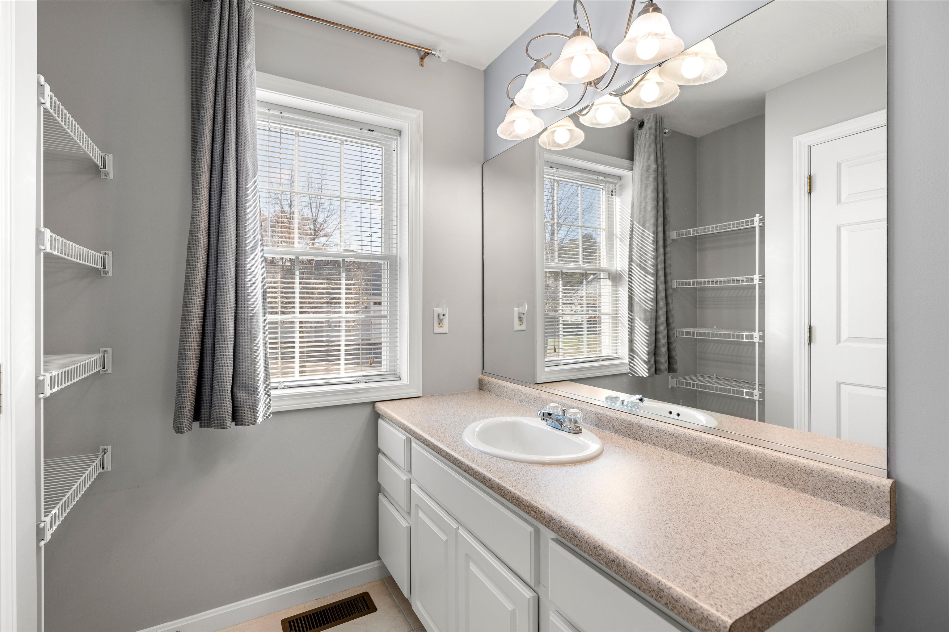 16 Pullman Drive Hollis, NH 03049 - Photo 9 of 39