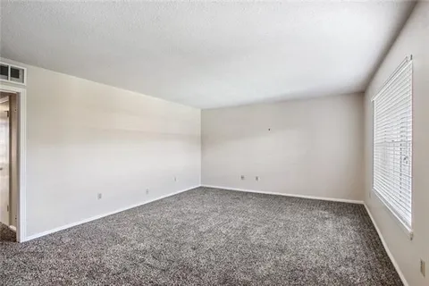 $1,700 | 2700 Whitney Place, Unit 826, Metairie, LA 70002