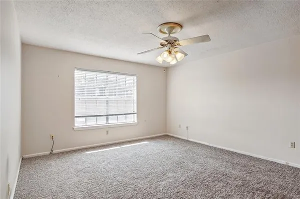 $1,700 | 2700 Whitney Place, Unit 826, Metairie, LA 70002