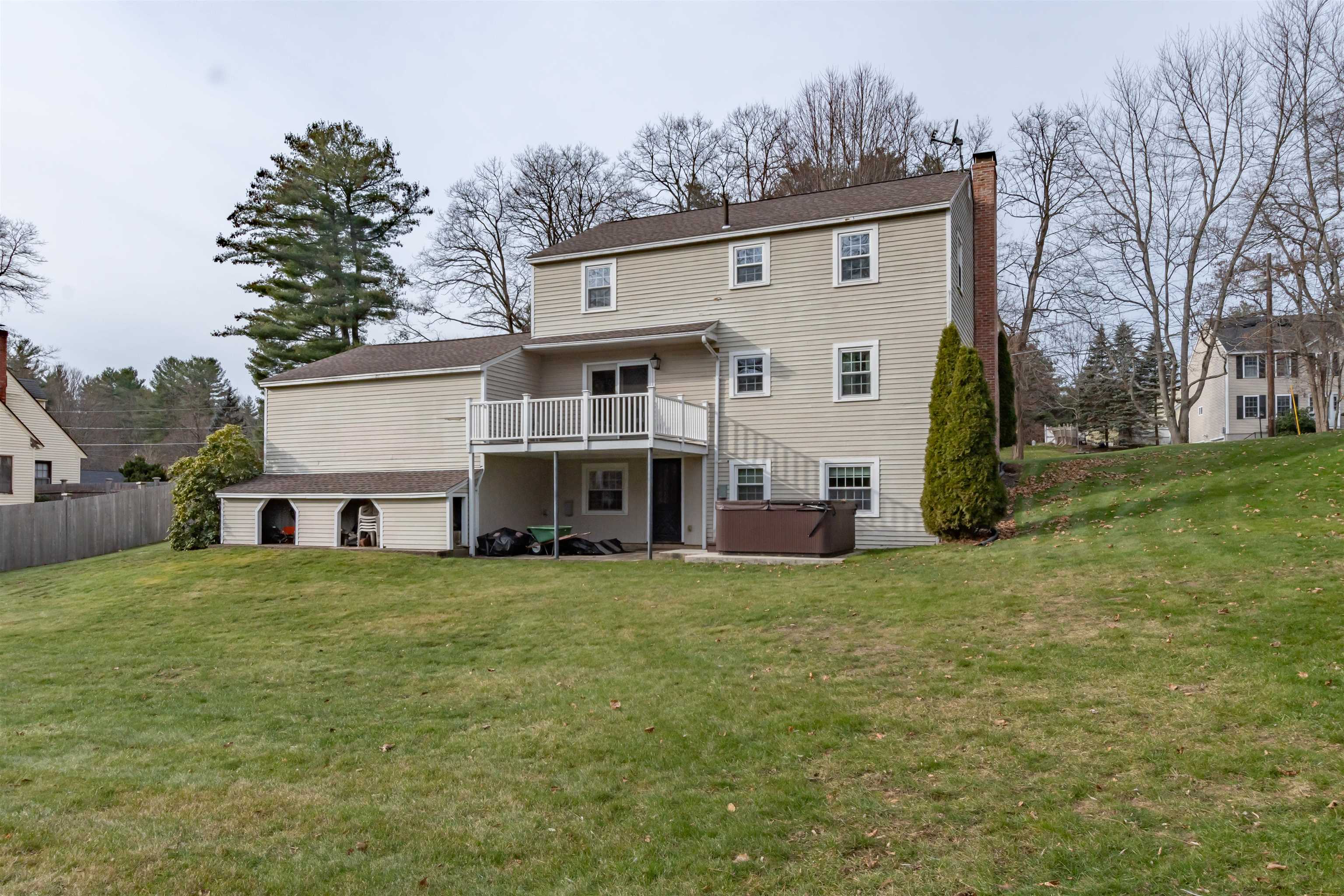 4 Sheffield Road Nashua, NH 03062 - Photo 27 of 32