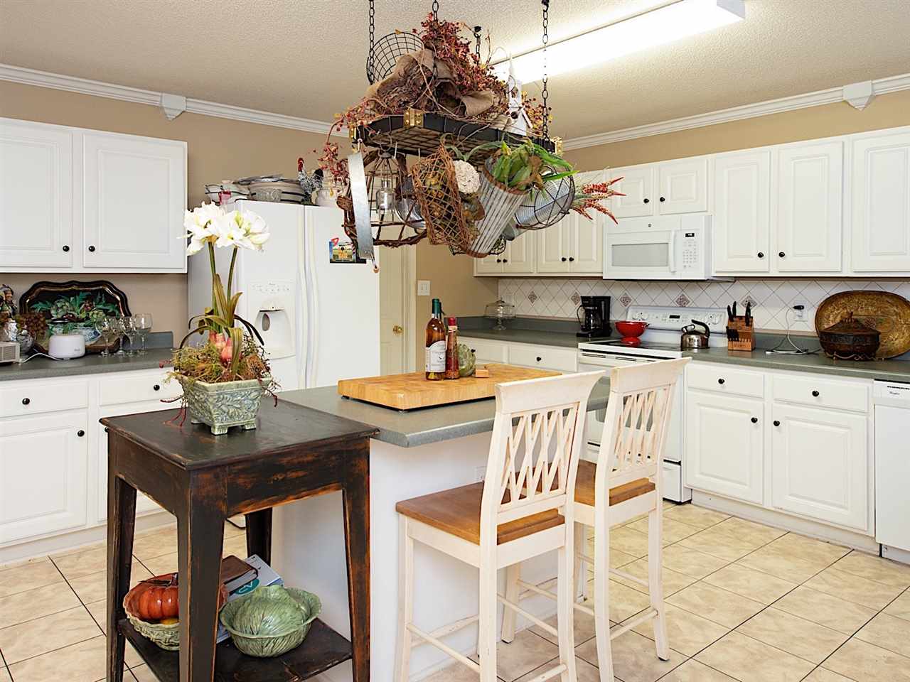 12233 Venice Boulevard Foley, AL 36535 - Photo 14 of 35 Kitchen