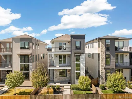 $775,000 | 21416 East 61st Drive, Aurora, CO 80019