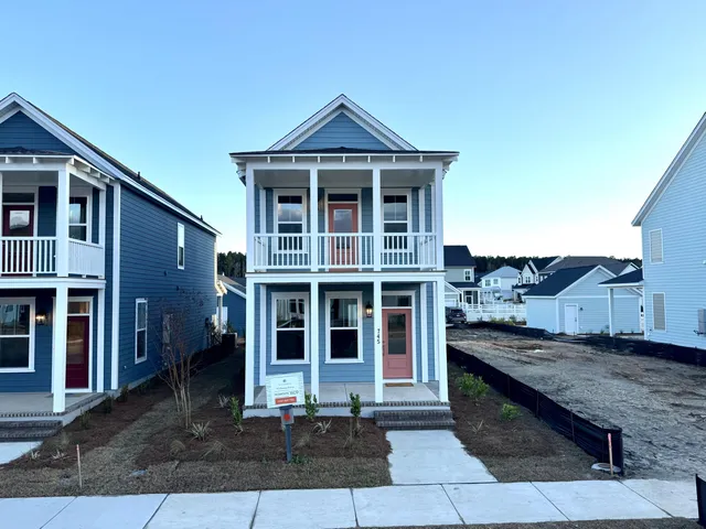 $454,900 | 745 Blueway Avenue, Summerville, SC 29486