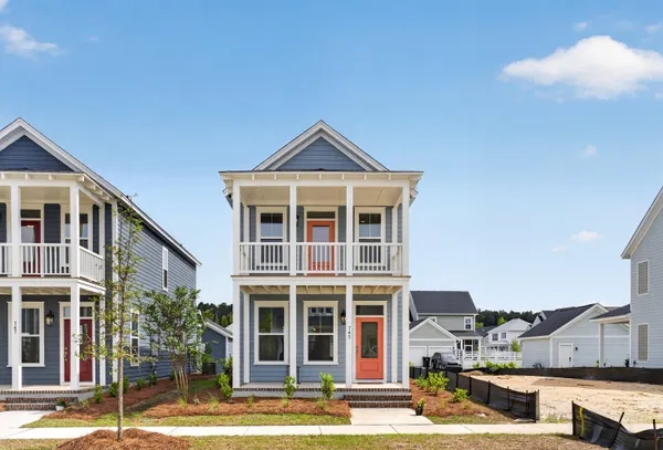 $429,900 | 745 Blueway Avenue, Summerville, SC 29486