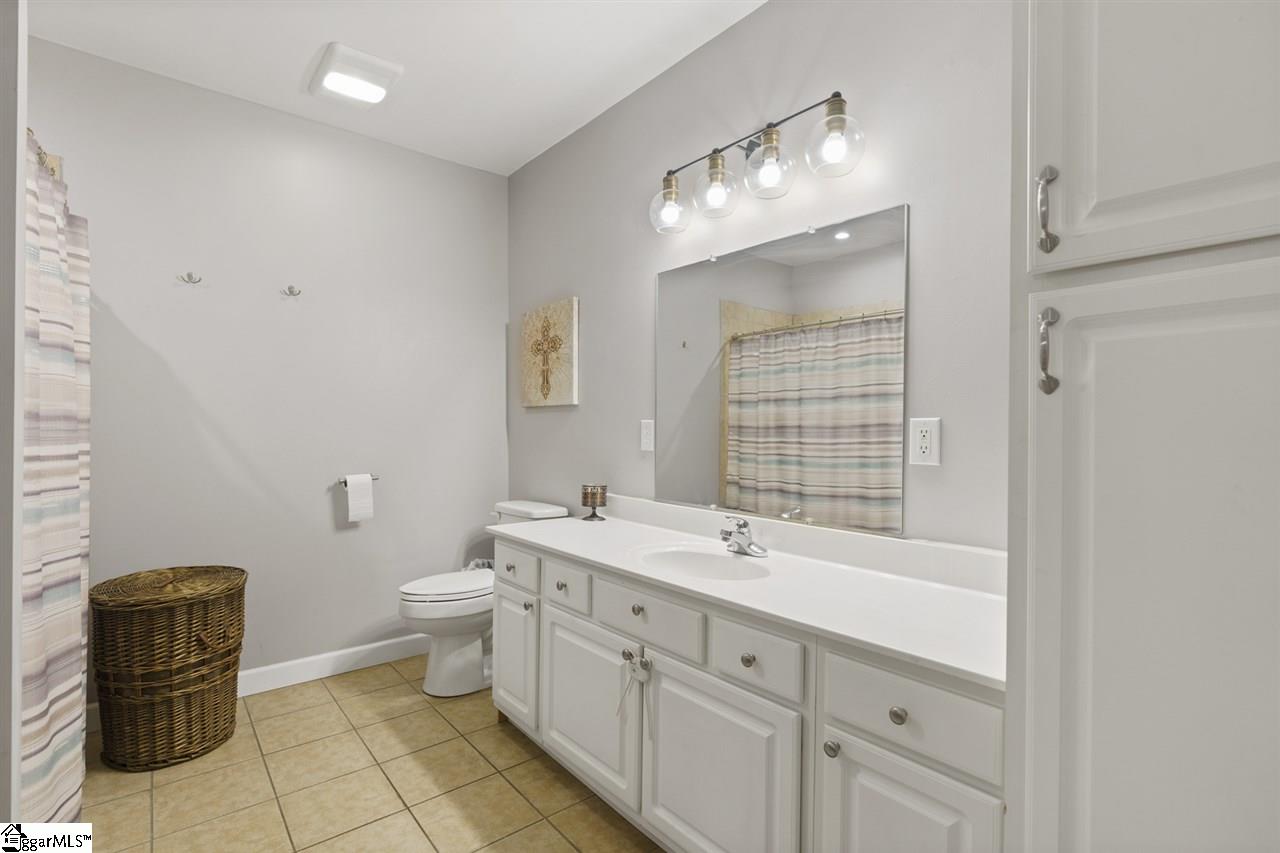 216 Oak Dr Extension Honea Path, SC 29654 - Photo 11 of 18 Gallery Image 11