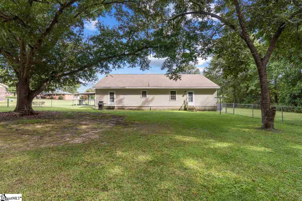 216 Oak Dr Extension Honea Path, SC 29654 - Photo 18 of 18 Gallery Image 18