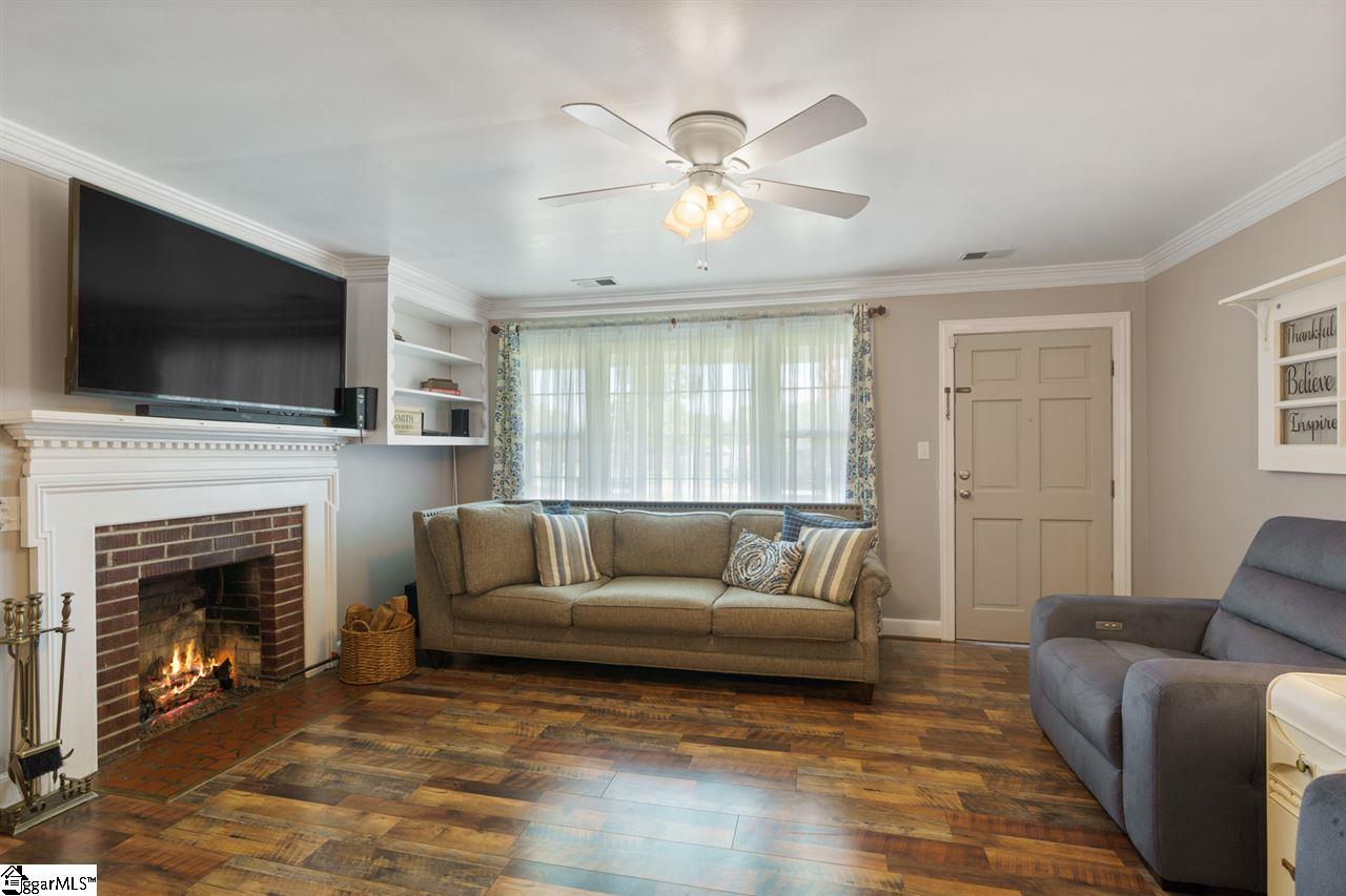 216 Oak Dr Extension Honea Path, SC 29654 - Photo 5 of 18 Gallery Image 5