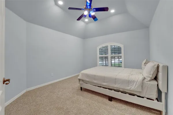 $3,800 | 2202 Southern Oaks Drive, Cedar Hill, TX 75104