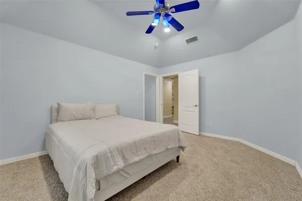 $3,800 | 2202 Southern Oaks Drive, Cedar Hill, TX 75104