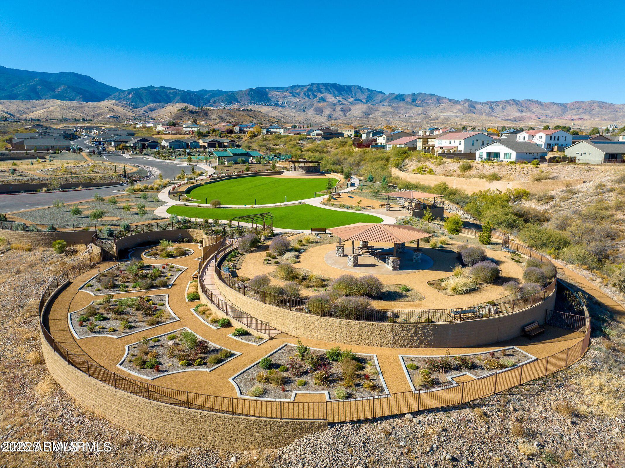 439 McKinnon Road Clarkdale, AZ 86324 - Photo 26 of 39 a view of a swimming pool with a lake