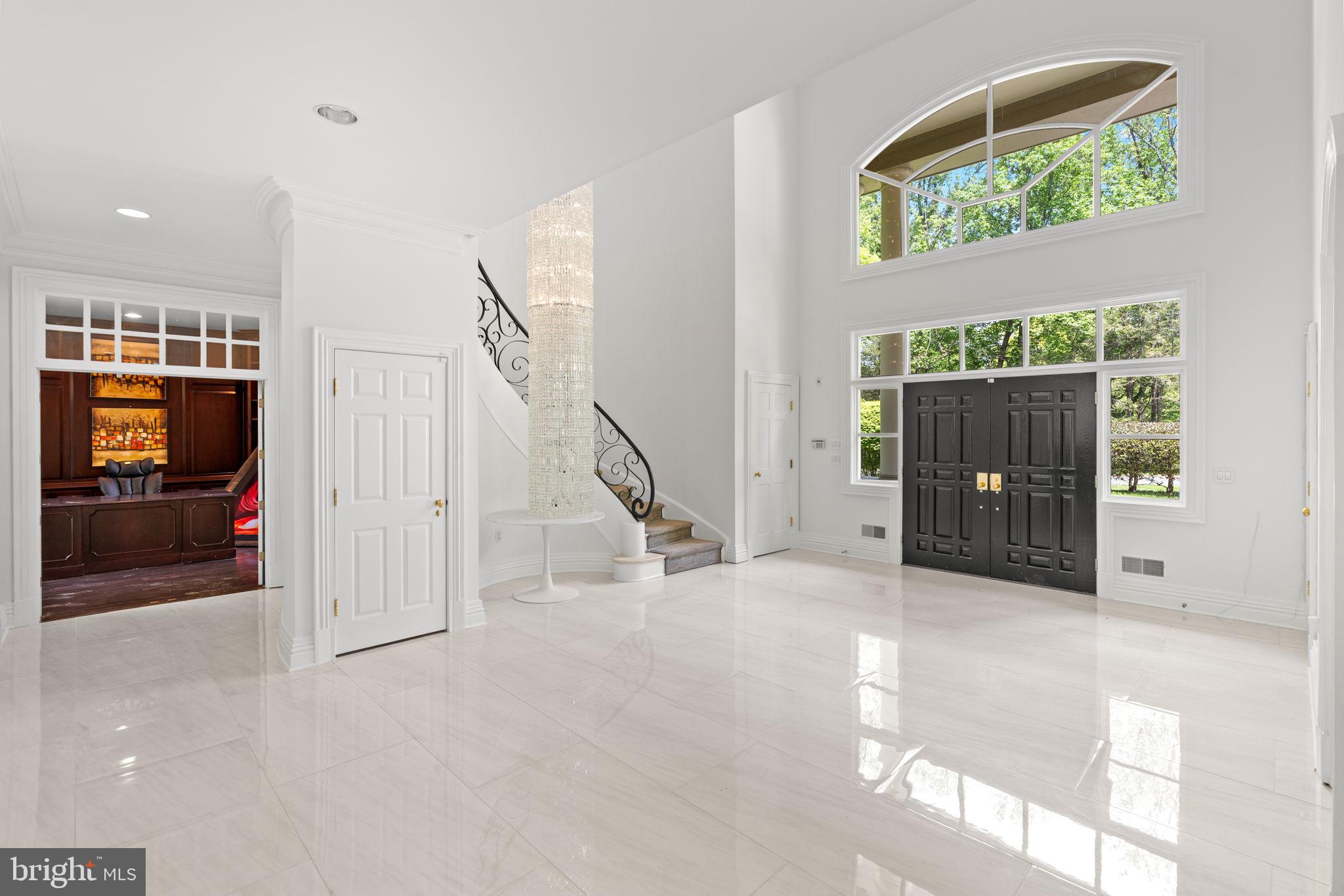 10823 Lockland Road Potomac, MD 20854 - Photo 13 of 97 Gallery Image 13