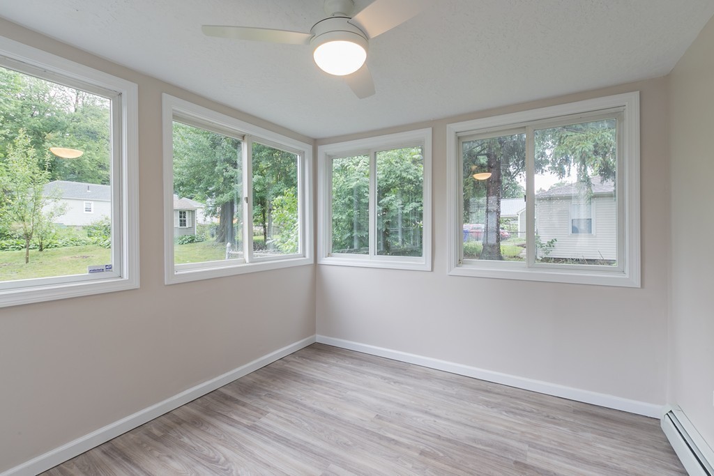131 Harkness Avenue Springfield, MA 01118 - Photo 13 of 27 Gallery Image 13