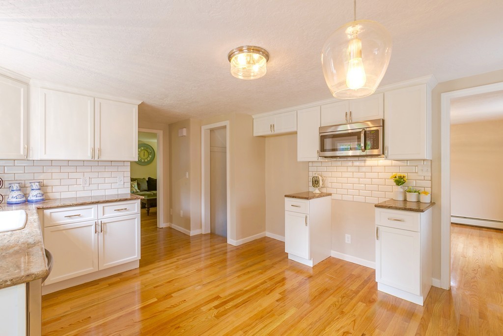 131 Harkness Avenue Springfield, MA 01118 - Photo 6 of 27 Gallery Image 6