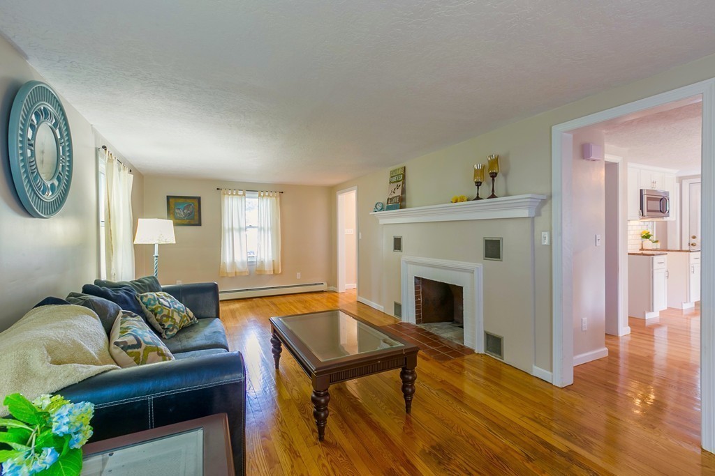 131 Harkness Avenue Springfield, MA 01118 - Photo 10 of 27 Gallery Image 10