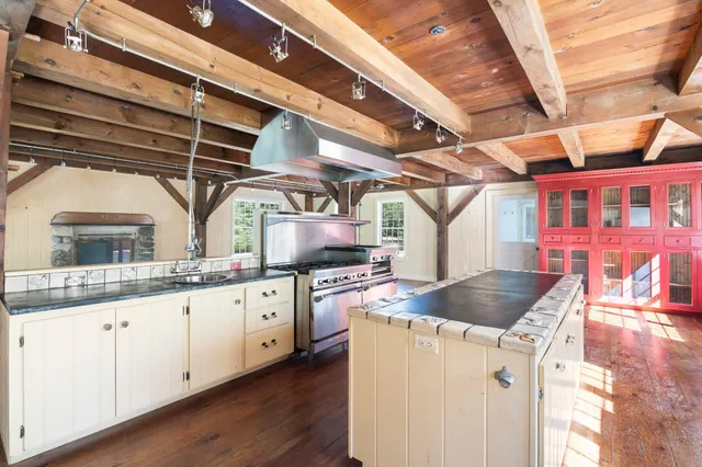 $1,400,000 | 131 Stark Road, Brattleboro, VT 05301