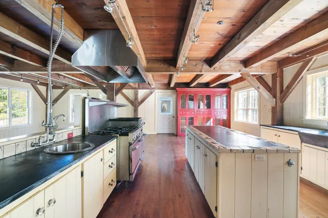 $1,400,000 | 131 Stark Road, Brattleboro, VT 05301