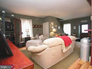 426 West Waverly Road Glenside, PA 19038 - Photo 4 of 6 Gallery Image 4