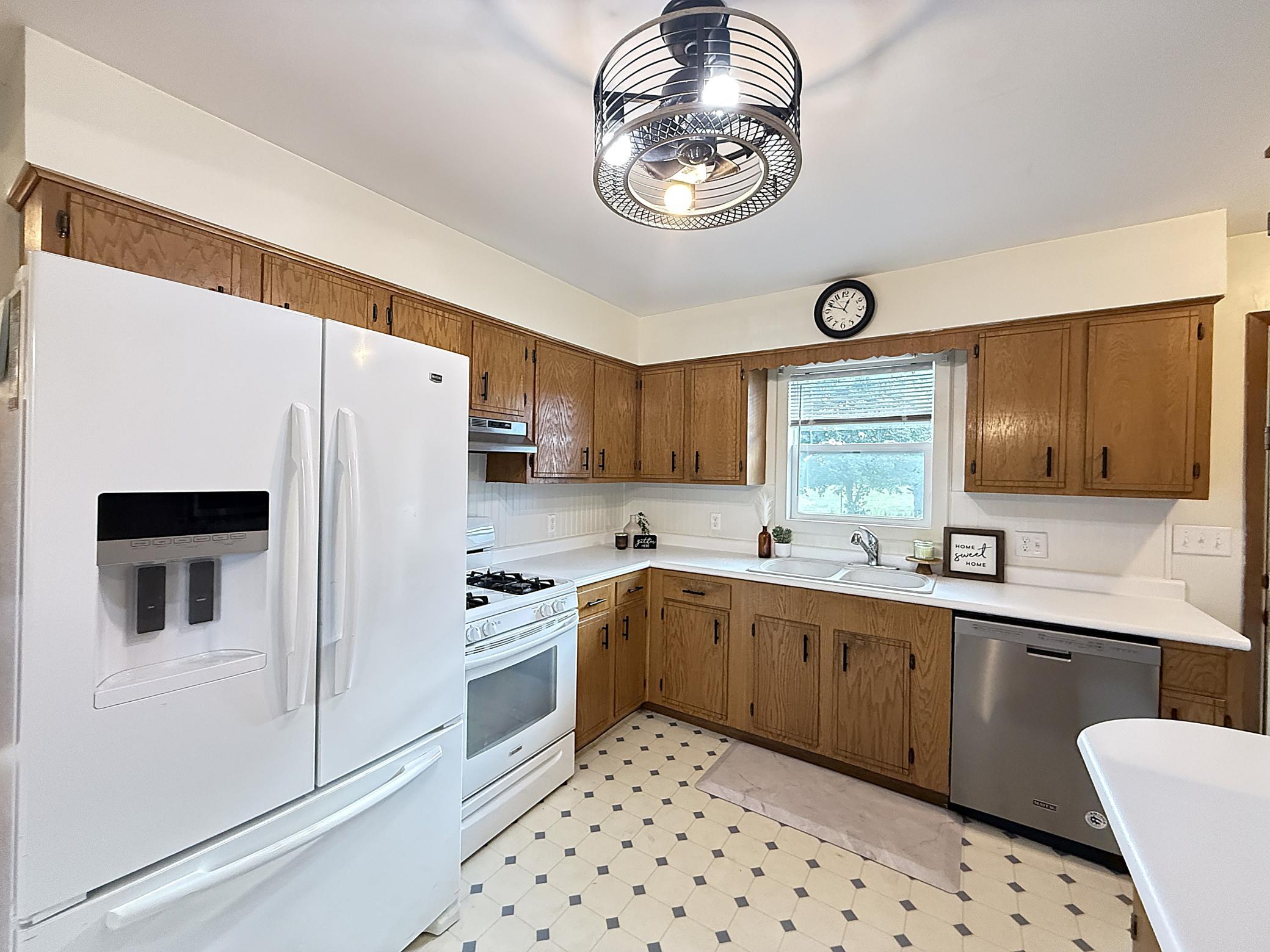 421 9th Avenue Madison, MN 56256 - Photo 20 of 65