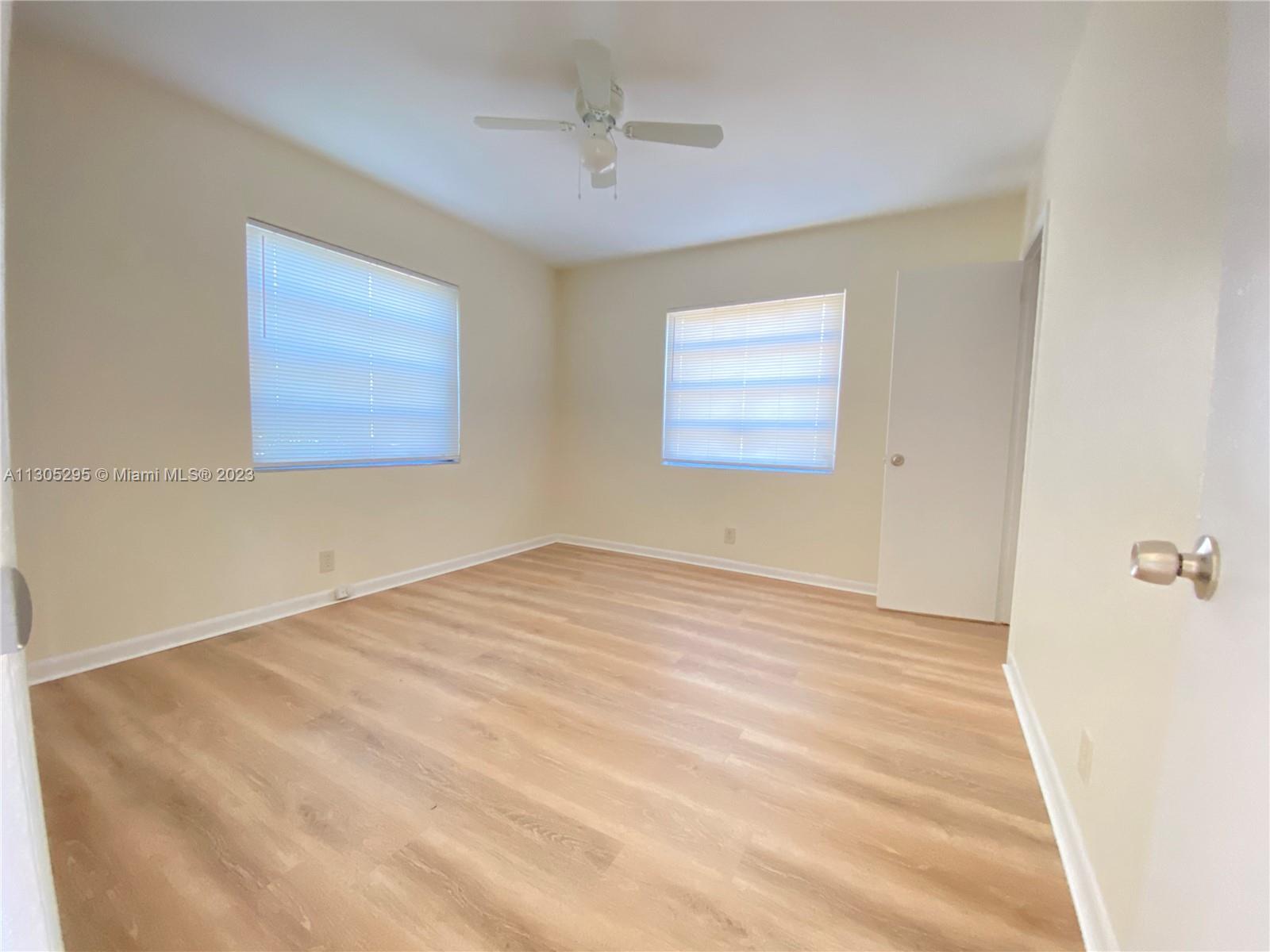 958 West 4th Street Riviera Beach, FL 33404 - Photo 10 of 13 Gallery Image 10