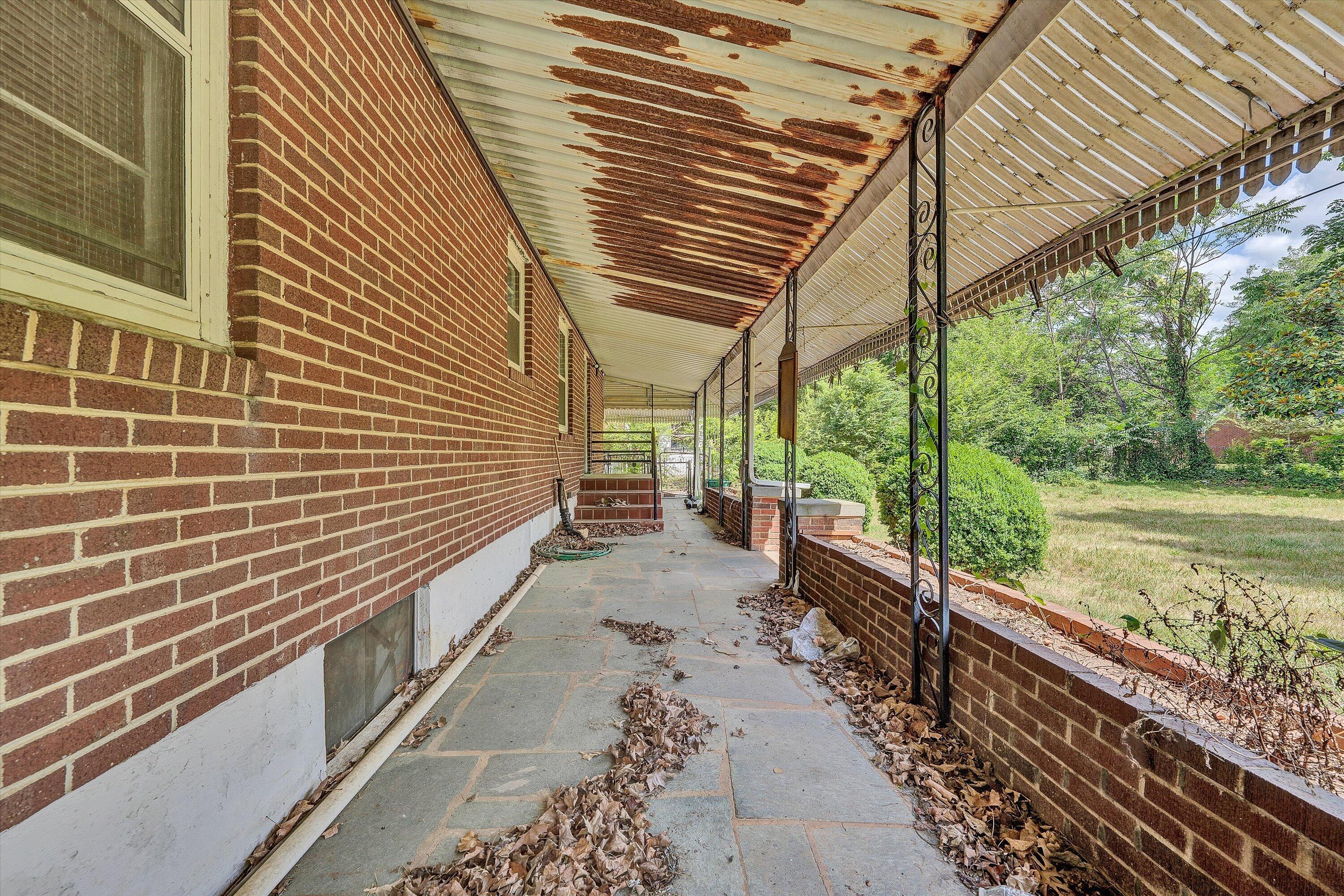 5219 Hearthstone Road Roanoke, VA 24012 - Photo 19 of 26 21-DSC05080
