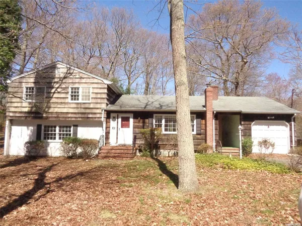 $649,900 | 18 Howard Street, Wading River, NY 11792