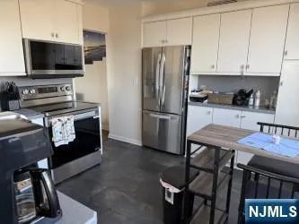 $3,100 | 160 Overlook Avenue, Unit 11A, Hackensack, NJ 07601