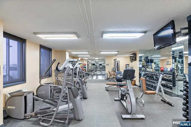 $3,100 | 160 Overlook Avenue, Unit 11A, Hackensack, NJ 07601