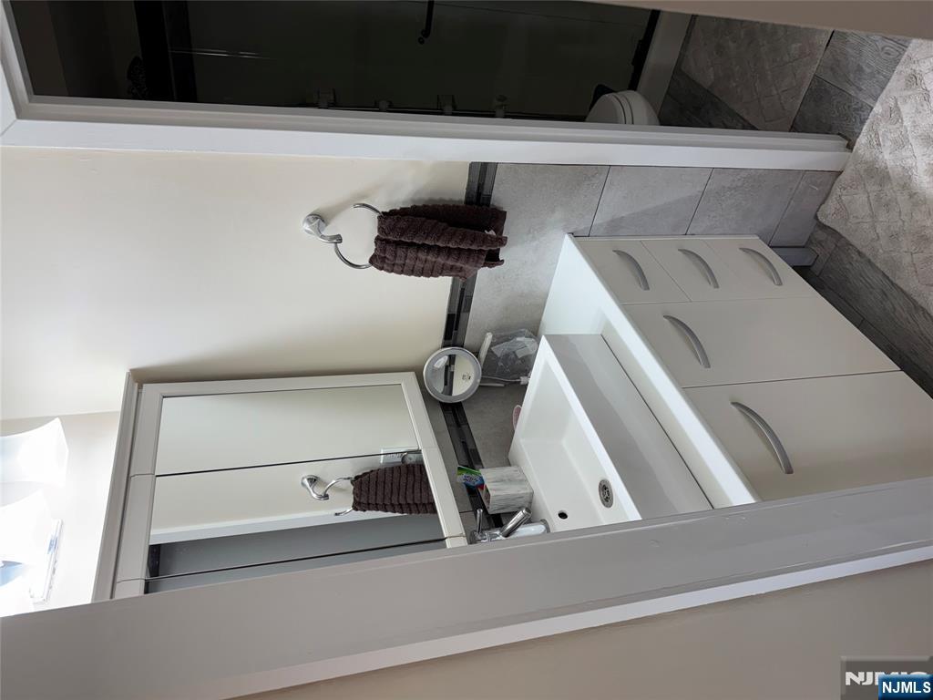 160 Overlook Avenue, Unit 11A Hackensack, NJ 07601 - Photo 8 of 18