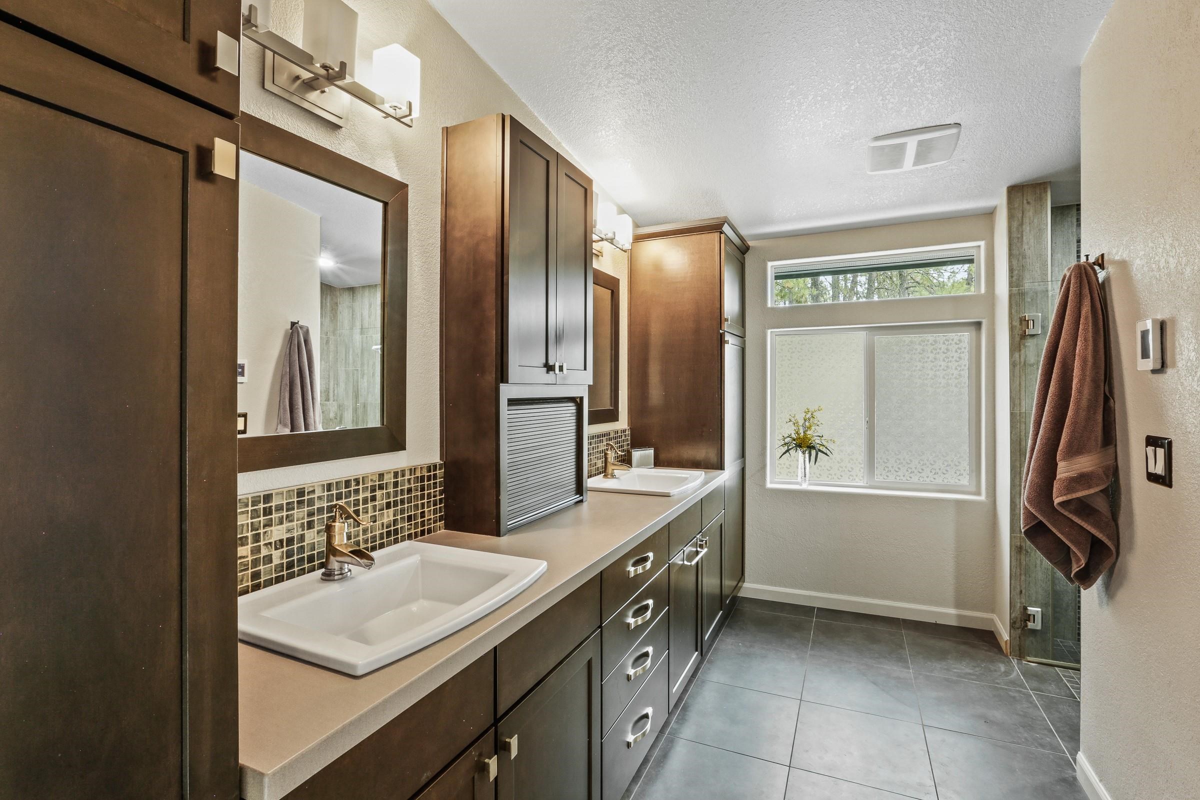 1817 West Smythe Road Cheney, WA 99004 - Photo 11 of 28